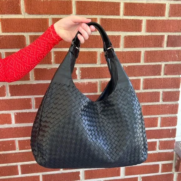 Bottega Veneta woven Shoulder Bag - Picture 1 of 9